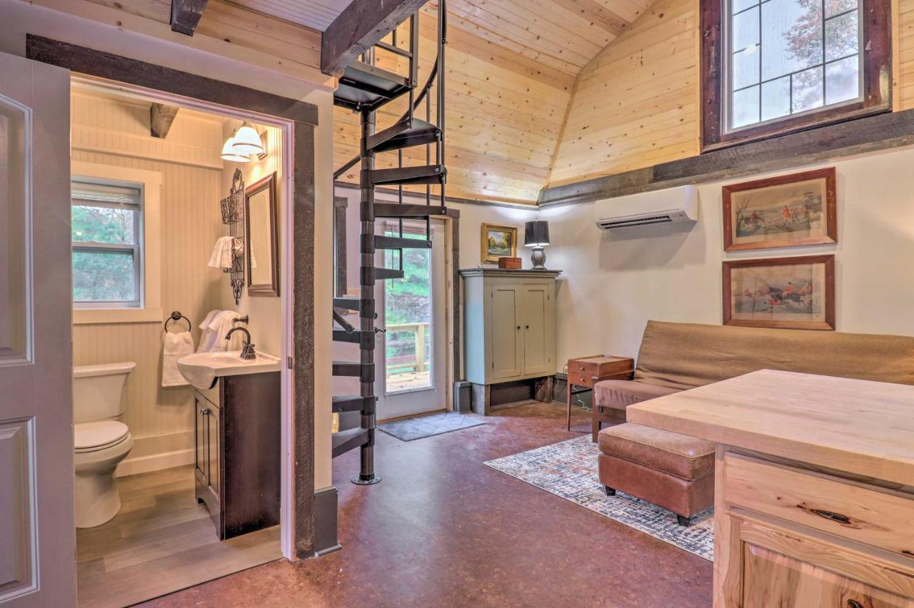 Rustic Hendersonville Farm Studio With Private Deck Eksteriør bilde