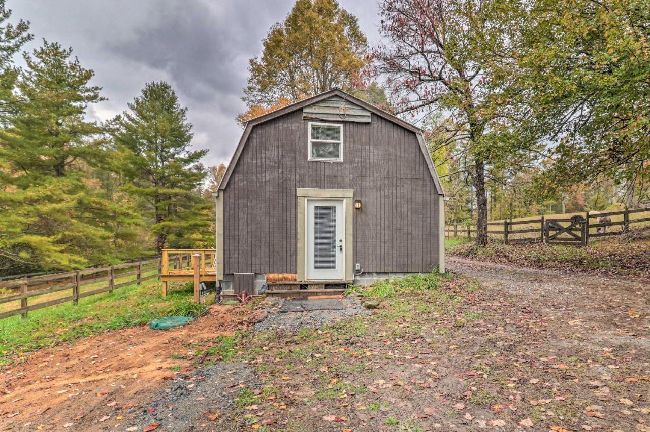 Rustic Hendersonville Farm Studio With Private Deck Eksteriør bilde