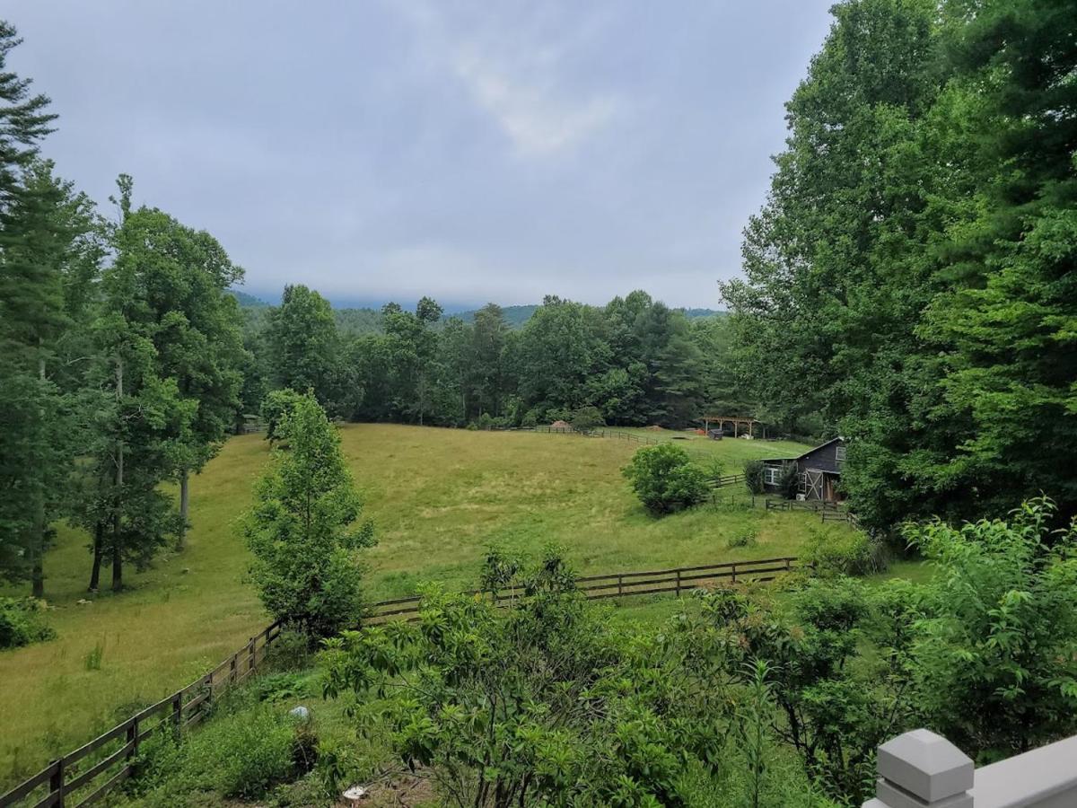 Rustic Hendersonville Farm Studio With Private Deck Eksteriør bilde